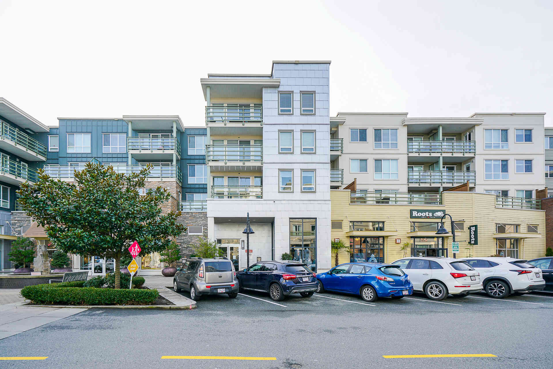 JUST LISTED – 409 15765 CROYDON DRIVE